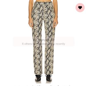 Le Faux Snakeskin Pant in Beige Snake
L'Academie